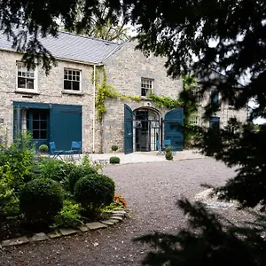  Apartment Gileston Manor-self Catering